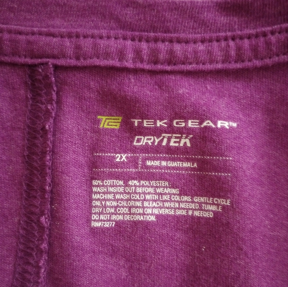 Athletic Plum T-shirt - Picture 3 of 3